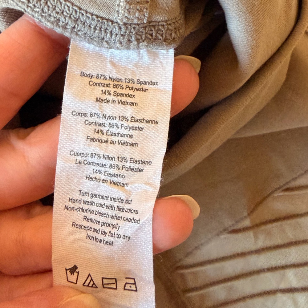 Alo Olive Green Leggings - Picture 9 of 14